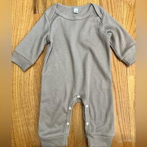 Waffle Knit One-Piece Romper – Size 3-6 Months (EUC)